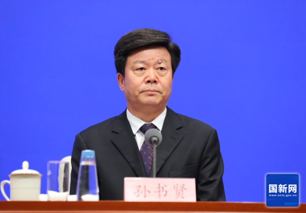 富农优配资源 自然资源部答海报新闻：全国各地正在因地制宜推动全域土地综合整治